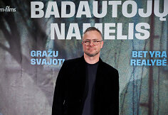 Karolio Kaupinio absurdo komedijos &bdquo;Badautojų namelis&ldquo; premjera