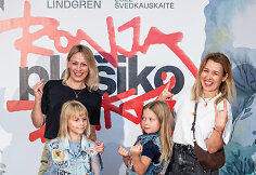 Spektaklio &bdquo;Ronja plė&scaron;iko duktė&ldquo; premjeros svečiai