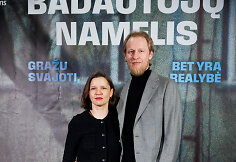 Karolio Kaupinio absurdo komedijos &bdquo;Badautojų namelis&ldquo; premjera