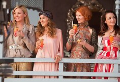 Kim Cattrall, Sarah Jessica Parker, Cynthia Nixon ir Kristin Davis filme &bdquo;Seksas ir miestas 2&ldquo; (2010 m.)