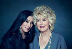 Cher su mama Georgia Holt