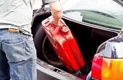 Со следующего года в Литве предлагается поднять акцизы на сигареты и солярку