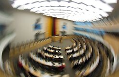 Право-центристский Сейм провёл последнее заседание