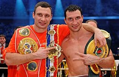 Субботний бой определит соперника для братьев Кличко