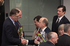 Присягнуло 16-ое правительство Литвы под руководством социал-демократа Буткявичюса
