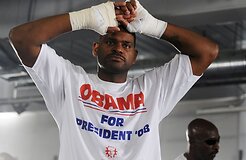 Томпсон грозится погонять Кличко по рингу