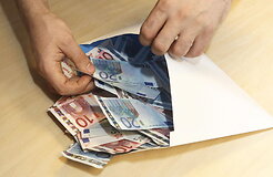 Литва улучшила позиции в мировом рейтинге коррупции