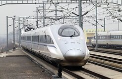 Китай запустил самую длинную в мире железную дорогу
