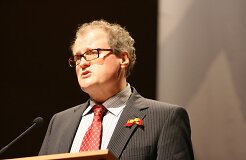 Присоединившийся к "группе Магнитского" европарламентарий надеется, что ЕС составит "черный список" для России