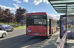 Siaubingas tęsinys po skaudaus incidento: autobusas pervažiavo keleivės koją &ndash; po kelių dienų ji mirė