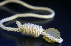 Услуга быстрых кредитов: Банк Литвы грозится запретить, но что будет, если на смену легальным предприятиям придут нелегальные ростовщики?
