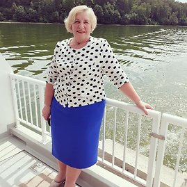 Natalija Dzičkancienė ( 73 m.)