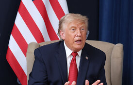 Donaldas Trumpas atsisakė kalbėti apie Vladimiro Putino atsakomybę už tai, kad karas vis dar tęsiasi