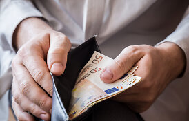 Pensijų pinigai &ndash; ne tik &bdquo;pravalgyti&ldquo;: fiksavo istorinį investavimo &scaron;uolį
