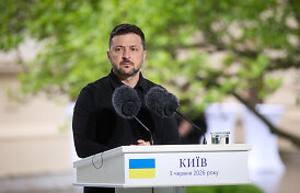 Vladimiras Putinas atmeta galimybę artimiausiu metu susitikti su Volodymyru Zelenskiu