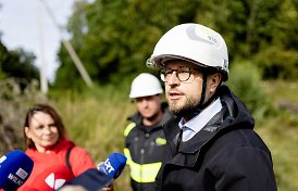 Energetikos ministras: padarytas didelis proveržis atkuriant elektros tiekimą