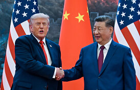 Perka 200 &bdquo;Boeing&ldquo; lėktuvų ir naftos: ką kinai pažadėjo Trumpui
