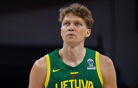 Mindaugas Kuzminskas pavie&scaron;ino, kaip atrodo po vizito kirpykloje: &bdquo;Sveiki, a&scaron; Dalia Grybauskaitė&ldquo;