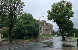 Kretingoje girtas vyras vogtu automobiliu sukėlė avariją