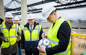 Sostinės valdžia bei ministerija siekia keisti nacionalinio stadiono įveiklinimo sutartį