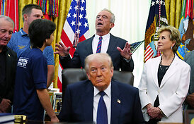 Donaldas Trumpas karą su Iranu pavadino nedideliu susirėmimu