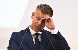 Vengrija stabdo atominės elektrinės darbą dėl Dunojaus vandens lygio