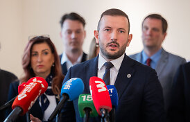 Demokratų valdyba nusprendė pradėti derybas dėl darbo valdančiojoje koalicijoje
