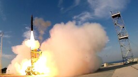 Izraelis sėkmingai i&scaron;bandė prie&scaron;raketinės gynybos sistemos &bdquo;Arrow 3&ldquo; raketą