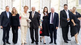 Į i&scaron;skirtinį priėmimą prezidentūroje rinkosi pasipuo&scaron;ę garsūs Lietuvos žmonės