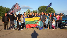 „Ekroso“ komandos nariai sugiedojo Lietuvos himną