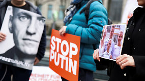Po Navalno mirties: Londone gėlės, Berlyne protestai