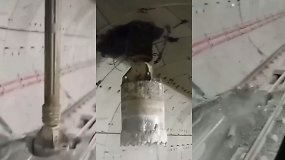Stambule gręžimo mašina išmušė skylę metro tunelyje
