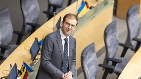 Pamatykite: Vytautas Gapšys iš kalėjimo Kaune atvežtas į savo apkaltą Seime