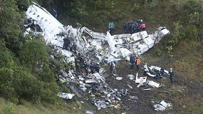 Kolumbijoje nukrito lėktuvas, kuriuo skrido 77 žmonės