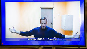 Paviešintas A.Navalno pokalbis su advokatu: negalėjo atsistebėti, kad sąjungininkai sulaikyti dėl „koronaviruso taisyklių pažeidimų“