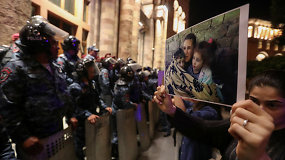 Protestuotojai Jerevane reikalauja N.Pašiniano vyriausybės atsakomybės, surengė eitynes
