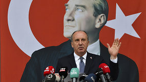 Po šmeižto kampanijos iš rinkimų kovos traukiasi vienas iš kandidatų į Turkijos prezidentus
