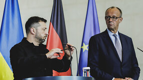 Volodymyras Zelenskis: pagrindinė JAV ir Rusijos prezidentų susitikimo tema turi būti paliaubos