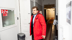 Barto&scaron;evičius teisme sulaukė klausimų ir apie seną savo kelionę į egzotinę &scaron;alį
