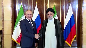 V.Putinas susitiko su Irano prezidentu prieš trišales derybas su Turkija dėl Ukrainos