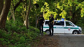&Scaron;e&scaron;kinėje rasti &scaron;oviniai. I&scaron;kviesta policija