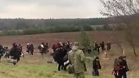 Migrantai Lenkijos pasienyje