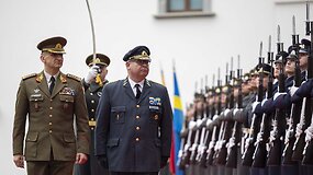 Lietuvoje lankosi &Scaron;vedijos ginkluotųjų pajėgų vadas