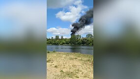 Kaune &ndash; didelis gaisras, ugniagesiai negali patekti iki ugnies &scaron;altinio
