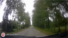 Jurbarko rajono policijos pareigūnai sulaikė girtą motorolerio vairuotoją