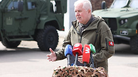 Anušauskas: „iki 2025 metų norėtume, kad kariai būtų aprūpinti visomis pagrindinėmis priemonėm“