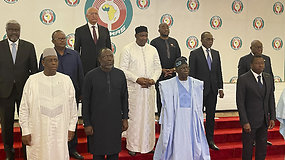 Vakarų Afrikos bloko narės aptars perversmą Nigeryje