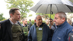Po antisemitinių kaltinimų „X“, E.Muskas apsilankė Izraelyje: karštosios temos išvengta