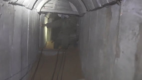 Izraelis tvirtina aptikęs tunelį, kuriame laikyta 20 įkaitų