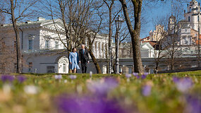 Lietuvos Respublikos Prezidento Gitano Nausėdos ir ponios Dianos Nausėdienės sveikinimas &scaron;v. Velykų proga